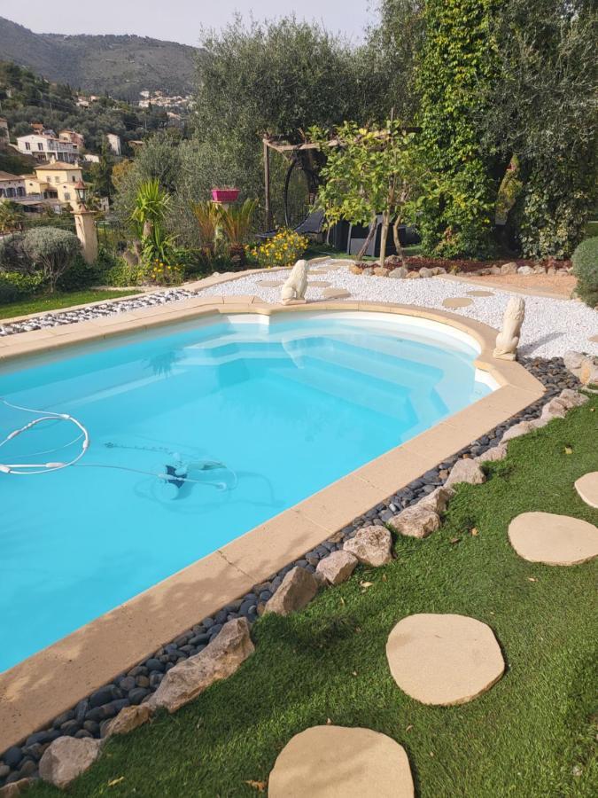 Partie De Sur Colline Au-dessus De Apartment Nizza